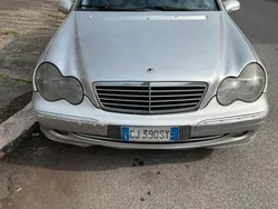 Usata 2004 Mercedes C220 Station wagon | 2300 € (Buon prezzo)