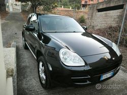 Nero Usata 2005 Porsche Cayenne SUV | 9450 € (Molto cara)