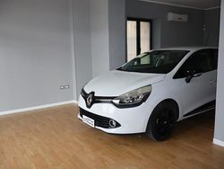 Bianco Usata 2015 Renault Clio IV Tre volumi | 4400 € (Buon prezzo)