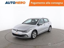 Grigio Usata 2020 VW Golf Life Tre volumi | 18.299 € (Buon prezzo)