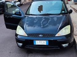 Nero Usata 2003 Ford Focus Tre volumi | 1000 € (Ottimo prezzo)