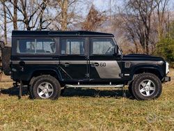 Nero Usata 2009 Land Rover Defender Tre volumi | 60.000 €
