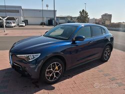 Blu Usata 2018 Alfa Romeo Stelvio SUV | 20.000 €