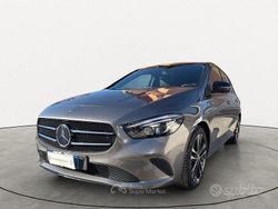 Grigio Usata 2019 Mercedes B180 Monovolume | 22.500 € (Buon prezzo)