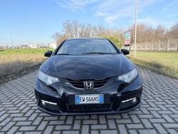 Nero Usata 2014 Honda Civic Executive Tre volumi | 6900 €