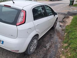 Usata 2012 Fiat Grande Punto Due volumi | 4900 € (Cara)