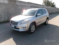 Grigio Usata 2010 Toyota RAV4 SUV | 9500 € (Molto cara)
