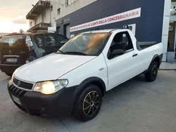 Bianco Usata 2009 Fiat Strada Furgone | 7900 € (Buon prezzo)