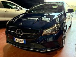 Blu/azzurro Usata 2019 Mercedes CLA220 Shooting Brake Executive Station wagon | 20.500 € (Buon prezzo)