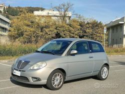 Nero Usata 2010 Lancia Ypsilon Due volumi | 2700 € (Buon prezzo)