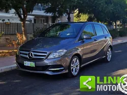 Grigio Usata 2015 Mercedes B200 Monovolume | 9900 € (Buon prezzo)