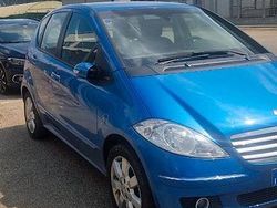 Blu Usata 2007 Mercedes A200 Due volumi | 3000 €