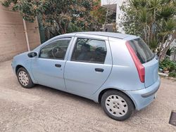 Usata 2003 Fiat Punto Tre volumi | 1000 €