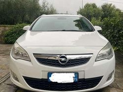 Bianco Usata 2012 Opel Astra Station wagon | 5200 € (Buon prezzo)