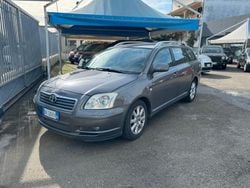 Marrone Usata 2006 Toyota Avensis Station wagon | 2600 € (Buon prezzo)