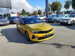 Oro Usata 2022 Opel Astra Ultimate Tre volumi | 20.450 € (Buon prezzo)