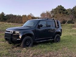 Nero Usata 2023 Land Rover Defender Dynamic SUV | 68.500 € (Molto cara)