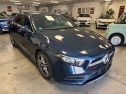 Blu/azzurro Usata 2021 Mercedes A200 Premium Tre volumi | 27.750 € (Buon prezzo)