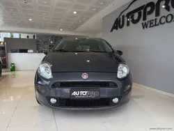 Grigio Usata 2015 Fiat Punto Street Due volumi | 5200 € (Buon prezzo)