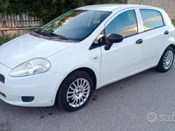 Usata 2009 Fiat Punto Due volumi | 2500 € (Buon prezzo)