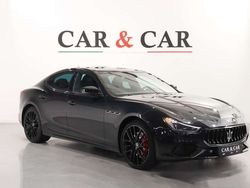 Nero assoluto micalizzato Usata 2024 Maserati Ghibli Coupé | 96.000 €