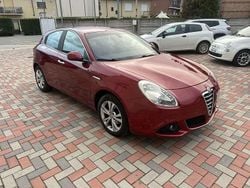 Bordo' Usata 2012 Alfa Romeo Giulietta Distinctive Tre volumi | 5490 € (Ottimo prezzo)