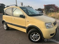 Giallo Usata 2005 Fiat Panda 4x4 Due volumi | 4400 € (Buon prezzo)