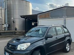 Nero Usata 2005 Toyota RAV4 SUV | 5550 €