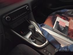 Bianco Usata 2023 Toyota Yaris Hybrid Due volumi | 19.000 € (Ottimo prezzo)