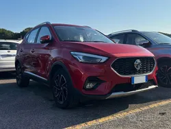 Rosso Usata 2023 MG ZS Luxury Tre volumi | 13.450 € (Ottimo prezzo)