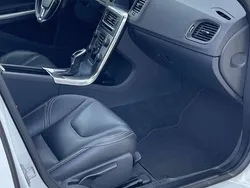 Bianco Usata 2015 Volvo V60 Summum Station wagon | 8900 € (Buon prezzo)