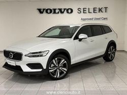 Bianco Nuova 2025 Volvo V60 CC Plus Station wagon | 53.500 €
