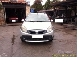 Grigio Usata 2011 Dacia Sandero Stepway Due volumi | 4499 € (Buon prezzo)