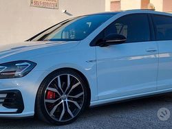 Bianco Usata 2019 VW Golf GTI Tre volumi | 25.500 € (Buon prezzo)
