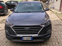 Grigio Usata 2019 Hyundai Tucson SUV | 16.500 € (Buon prezzo)