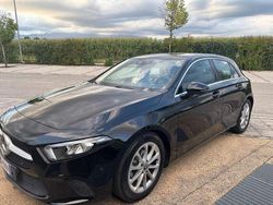 Nero Usata 2020 Mercedes A180 Tre volumi | 23.500 € (Buon prezzo)