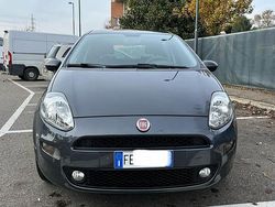Grigio Usata 2016 Fiat Punto Due volumi | 6500 € (Buon prezzo)