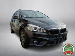 Nero metallizzato Usata 2015 BMW 218 Active Tourer Advantage Monovolume | 12.900 € (Cara)