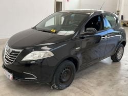 Nero Usata 2015 Lancia Ypsilon Due volumi | 7900 € (Buon prezzo)