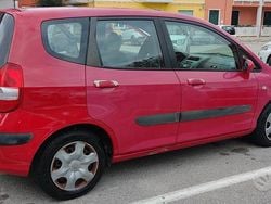 Rosso Usata 2006 Honda Jazz S Due volumi | 2500 € (Molto cara)