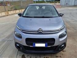 Grigio Usata 2018 Citroën C3 Shine Due volumi | 12.000 € (Molto cara)