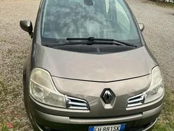 Usata 2011 Renault Modus Monovolume | 3000 € (Buon prezzo)