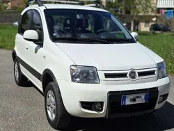 Usata 2011 Fiat Panda 4x4 Climbing Due volumi | 8500 € (Buon prezzo)