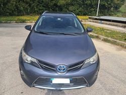 Grigio Usata 2015 Toyota Auris Hybrid Station wagon | 8500 € (Buon prezzo)