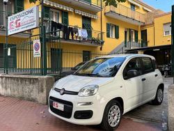 Bianco Usata 2018 Fiat Panda Easy Due volumi | 9990 € (Cara)