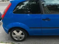 Usata 2004 Ford Fiesta Due volumi | 1000 € (Ottimo prezzo)