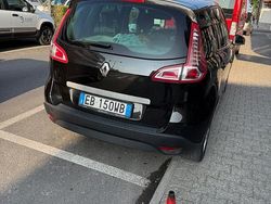Nero Usata 2010 Renault Scénic Monovolume | 4200 € (Buon prezzo)