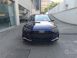 Blu Nuova 2025 Audi A3 Advanced Plus Tre volumi | 35.000 €