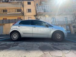 Grigio Usata 2006 Fiat Grande Punto Due volumi | 2200 €
