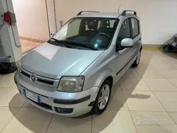 Argento Usata 2010 Fiat Panda Emotion Due volumi | 3499 € (Buon prezzo)